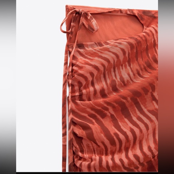 Zara side slit cut out printed skirt with side tie - Picture 2 of 6